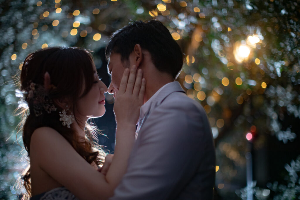 ウェディング撮影　夜　逆光