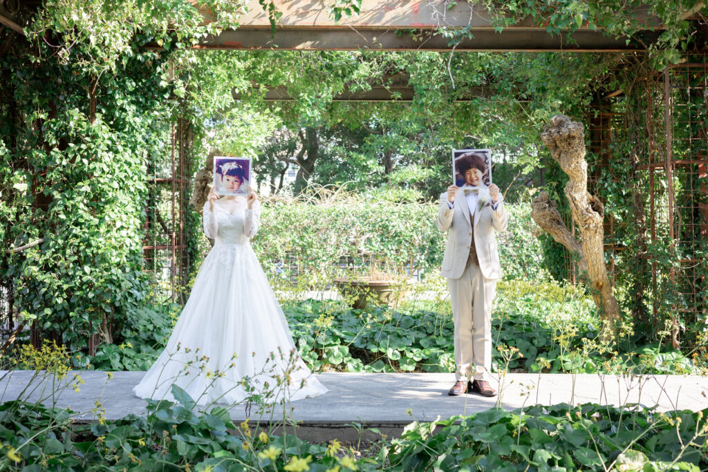 フォトウェディング撮影　新緑と新郎新婦