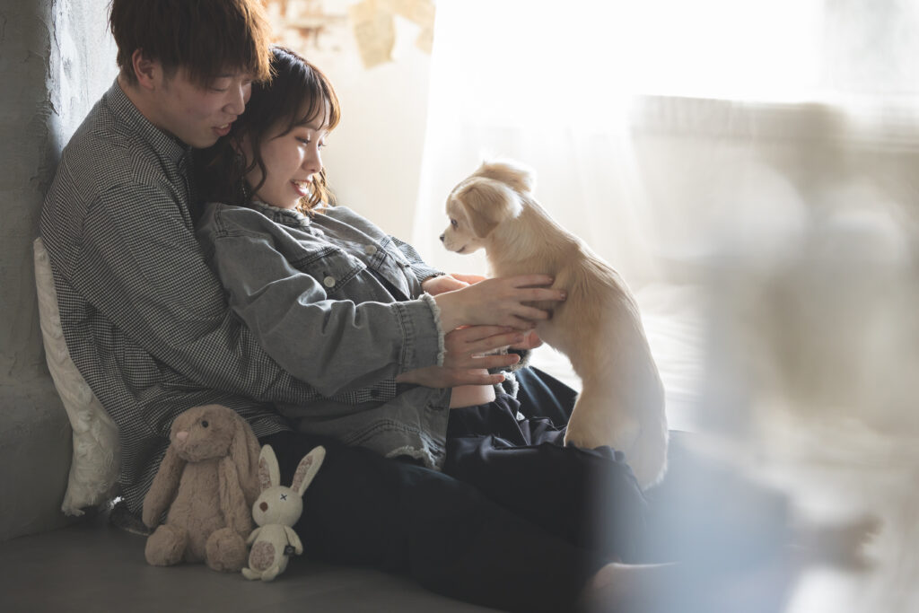 マタニティウェディングフォト 新郎新婦とペットの犬