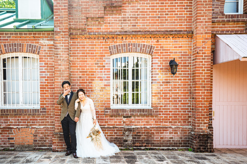 茨城県でウェディングロケーション撮影 洋装の新郎新婦