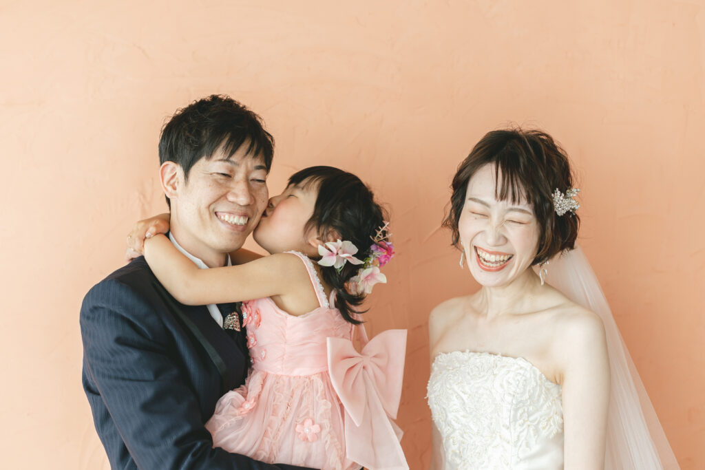 茨城県　フォトウェディングスタジオ撮影する親子